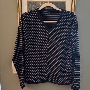 Black & White V-Neck Striped Pullover Sweater